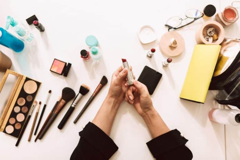 How to Tell If Your Beauty Products Are Clean