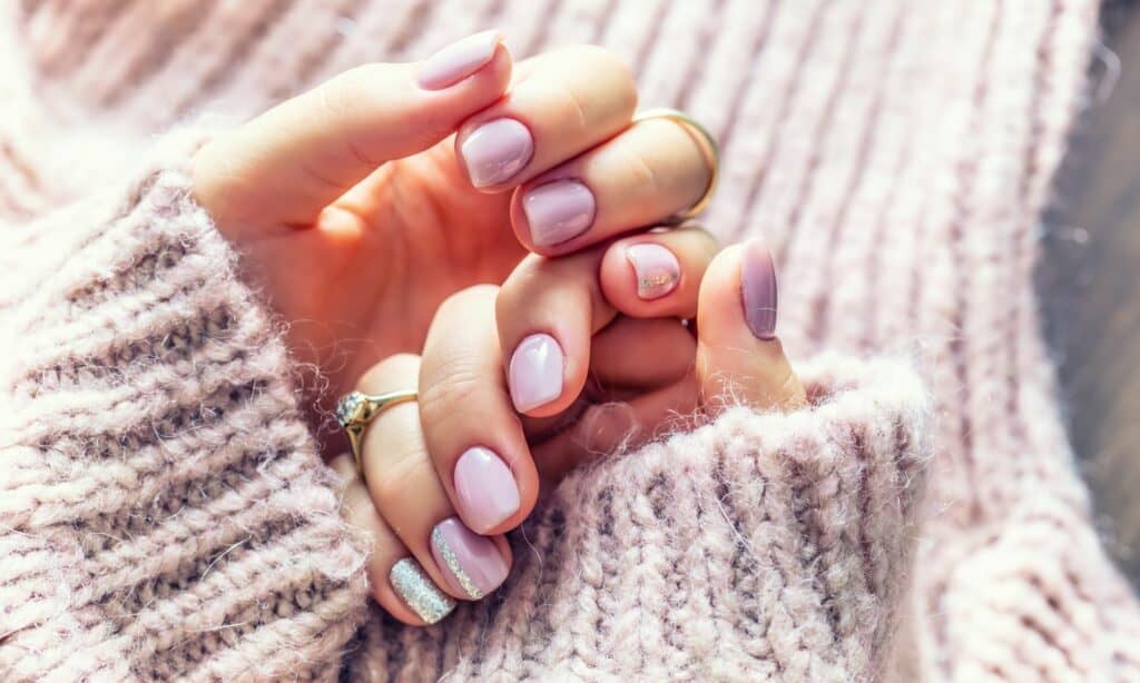 shimmery winter nails